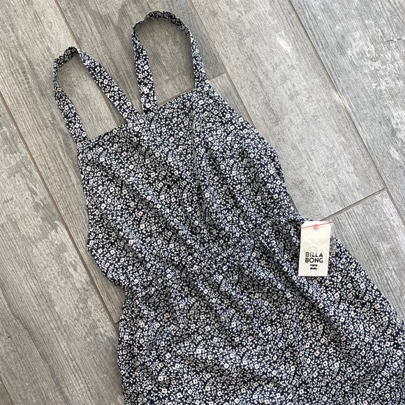🔥🔥BILLABONG - MEADOW JUMPSUIT🔥🔥 - Picture 4 of 8